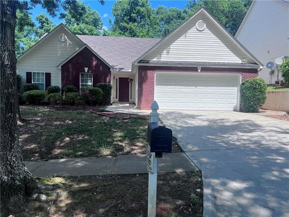 2919 Wynhaven Oaks Way in Lawrenceville, GA - Building Photo