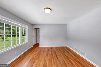 1677 Wayland Cir NE in Atlanta, GA - Building Photo - Building Photo