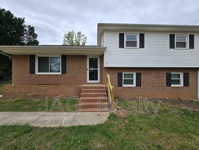 1708 Caro-Mar Pl NW in Concord, NC - Building Photo - Building Photo