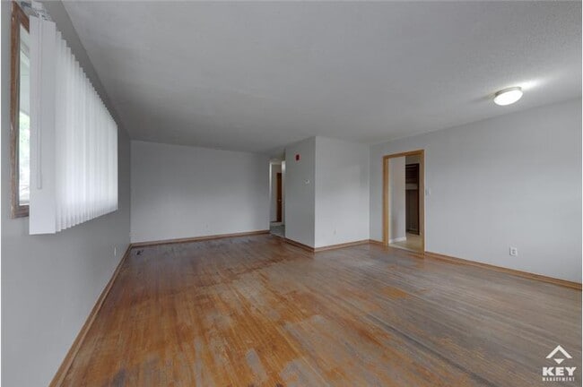 2807 W Maxwell Ave in Wichita, KS - Building Photo - Building Photo