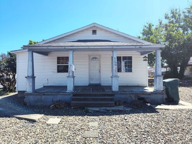 property at 929 7th St
