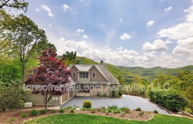 91 Watershed Way in Horse Shoe, NC - Building Photo - Building Photo