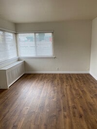 4407 SW Alaska St, Unit 307