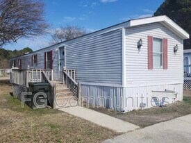 2015 Keith Ln in Selma, NC - Building Photo