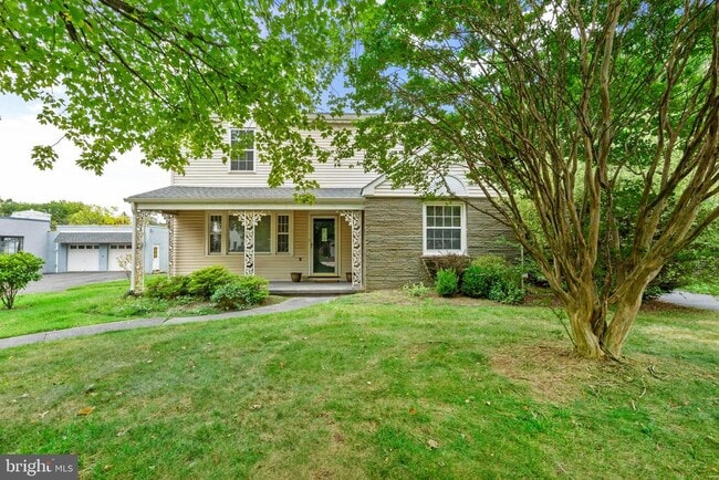 property at 421 Lafayette St