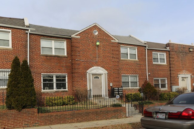 1724 Capitol Ave NE in Washington, DC - Building Photo - Building Photo