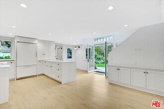 245 21st St in Santa Monica, CA - Foto de edificio - Building Photo