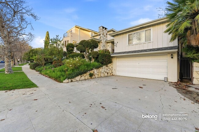 1008 Westholme Ave in Los Angeles, CA - Foto de edificio - Building Photo