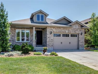 203 Meadowlark Ln in Sarnia, ON - Building Photo - Building Photo