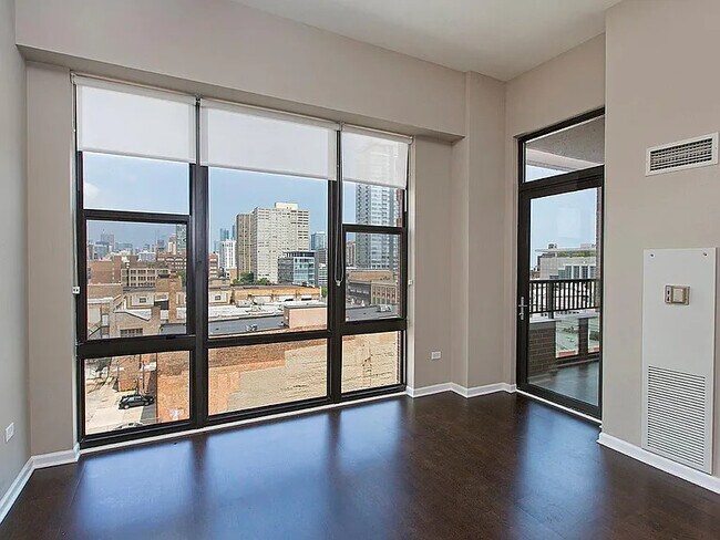 2300 S Michigan Ave in Chicago, IL - Building Photo - Building Photo
