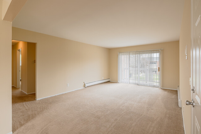 Briarwood Park Apartments in Royal Oak, MI - Foto de edificio - Interior Photo