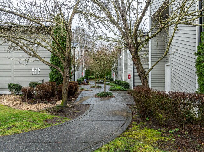 Prestige Townhomes in Puyallup, WA - Foto de edificio - Primary Photo