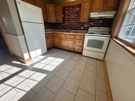 197 Spencer Ave in Leola, PA - Building Photo