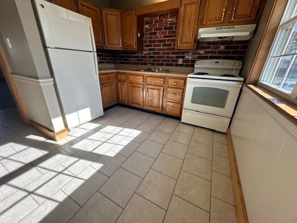 197 Spencer Ave in Leola, PA - Building Photo