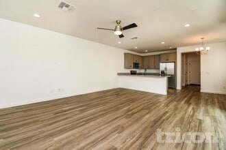 9315 E Strobe Ave in Mesa, AZ - Building Photo - Building Photo