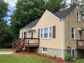 4023 Chestnut St, Unit Lower in Fairfax, VA - Building Photo - Building Photo