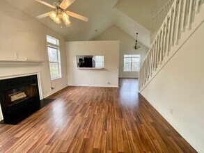 1001 Lassiter Dr in Goodlettsville, TN - Building Photo - Building Photo