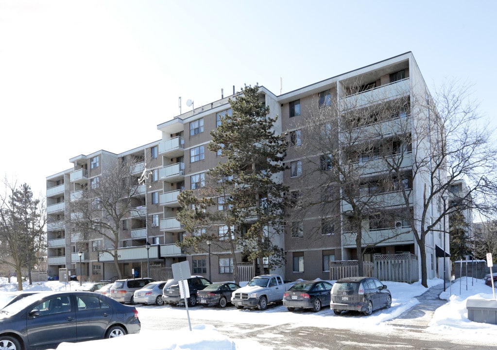 The Sprucedales in Guelph, ON - Building Photo