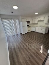 1508 W Esthner Ave in Wichita, KS - Building Photo - Building Photo