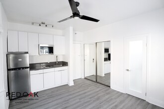 Leo Lofts in Venice, CA - Building Photo - Building Photo