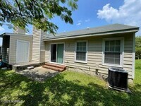 1917 Rolling Ridge Dr - 10