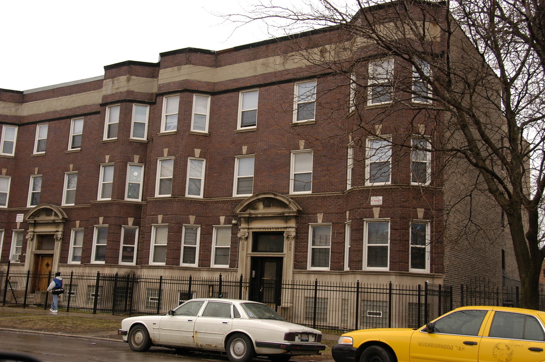 5213 S Indiana Ave in Chicago, IL - Foto de edificio