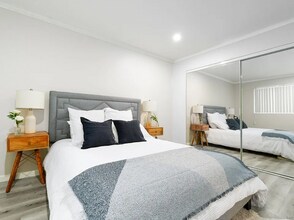4143 Van Dyke Ave, Unit D in San Diego, CA - Foto de edificio - Building Photo