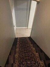 2300 W Granville Ave, Unit B in Chicago, IL - Building Photo - Building Photo