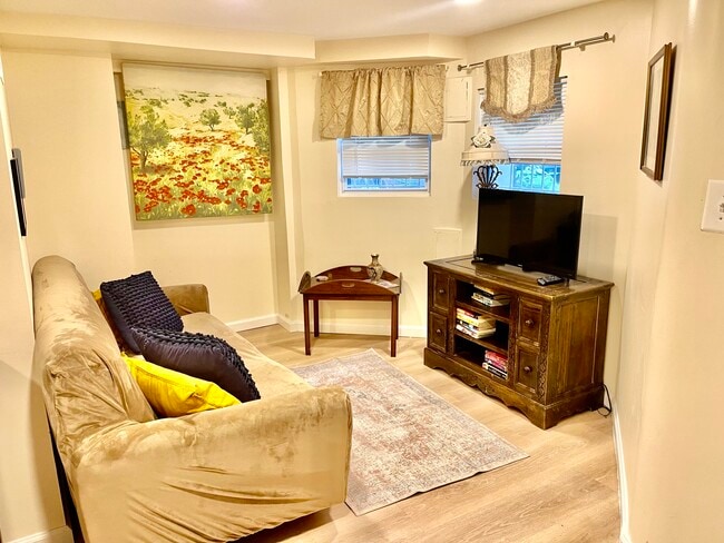 1767 T St NW, Unit B in Washington, DC - Building Photo - Building Photo