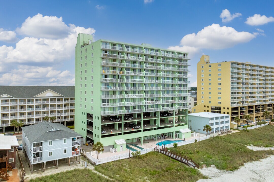 Paradise Pointe in North Myrtle Beach, SC - Building Photo