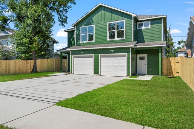 property at 404 Forest Hill Blvd