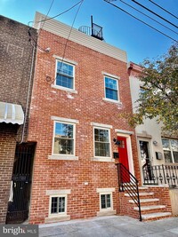 924 Mifflin St in Philadelphia, PA - Building Photo - Building Photo