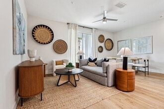 Cacema Townhomes in Kissimmee, FL - Building Photo - Building Photo