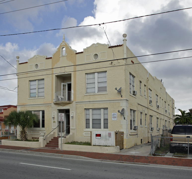 1321 SW 7th St in Miami, FL - Building Photo