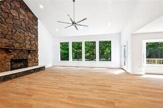 204 Woodlawn Ct in Pearl River, LA - Foto de edificio - Building Photo
