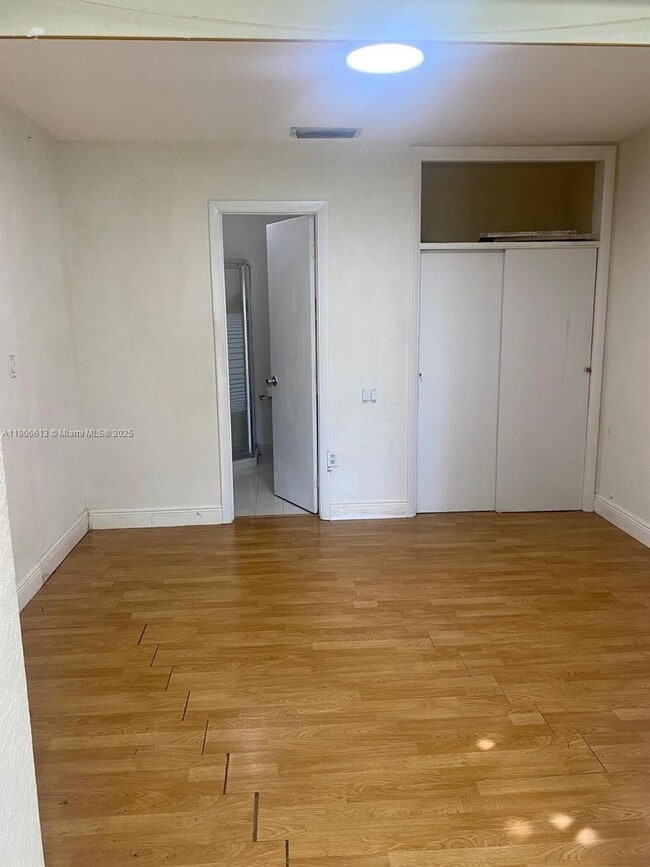 7321 Grandview Blvd in Miramar, FL - Building Photo - Building Photo