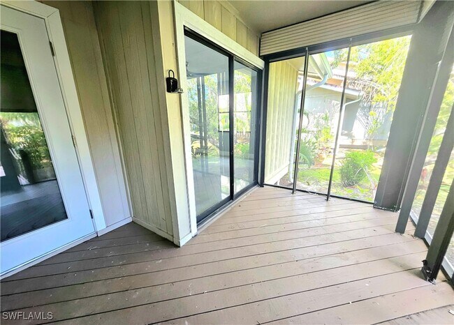 17758 Park Village Blvd in Ft. Myers, FL - Building Photo - Building Photo