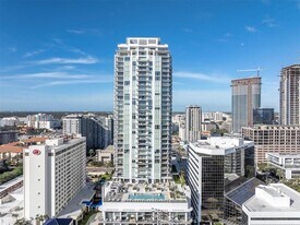 301 1st St S in St. Petersburg, FL - Building Photo