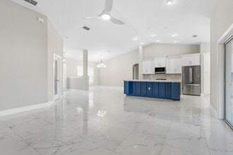 12 Wheeler Ln in Palm Coast, FL - Building Photo - Building Photo