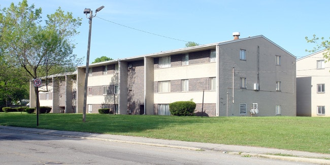Courts Apartments