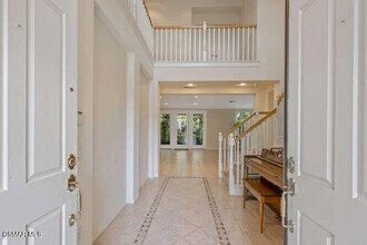 4323 Via Entrada in Thousand Oaks, CA - Building Photo - Building Photo