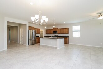 654 Glen Canyon Dr in San Tan Valley, AZ - Building Photo - Building Photo