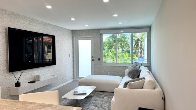 405 N Hibiscus Dr in Miami Beach, FL - Building Photo - Building Photo
