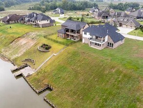 216 Waterstone Dr in Montgomery, TX - Building Photo - Building Photo