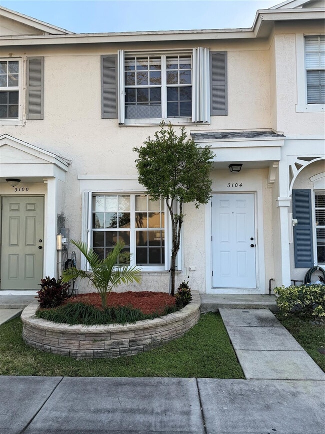 3104 SW 50th St in Fort Lauderdale, FL - Building Photo - Building Photo