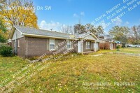 1606 Thomas Dr SW in Decatur, AL - Building Photo - Building Photo