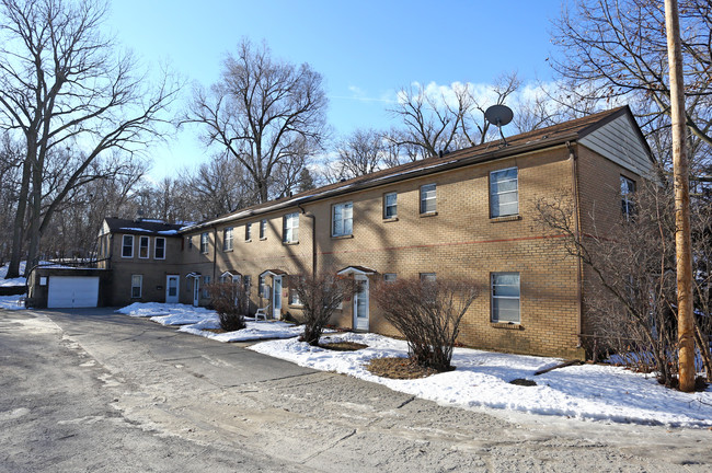 1941 Courtland Dr in Des Moines, IA - Building Photo - Building Photo