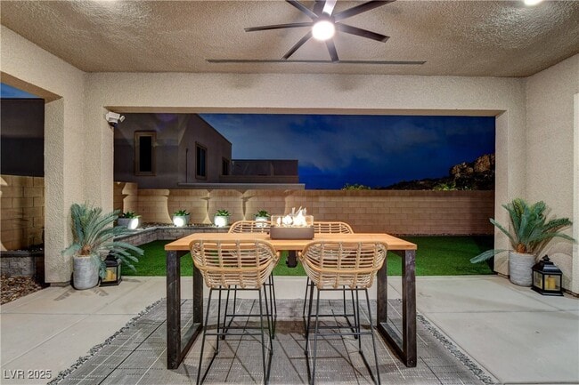 property at 746 Horizon Canyon Dr