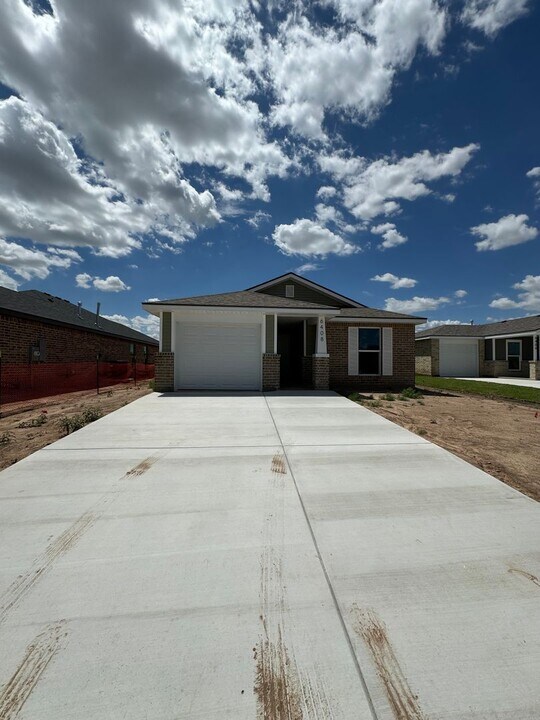 6408 Athens St in Amarillo, TX - Building Photo