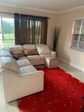 3048 Sunrise Lakes Dr E in Fort Lauderdale, FL - Building Photo - Building Photo